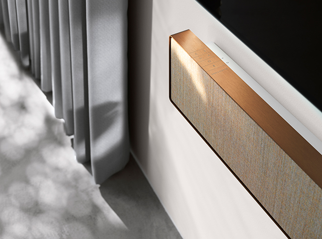 Besound Stage Natural på vægbeslag detalje - B&O